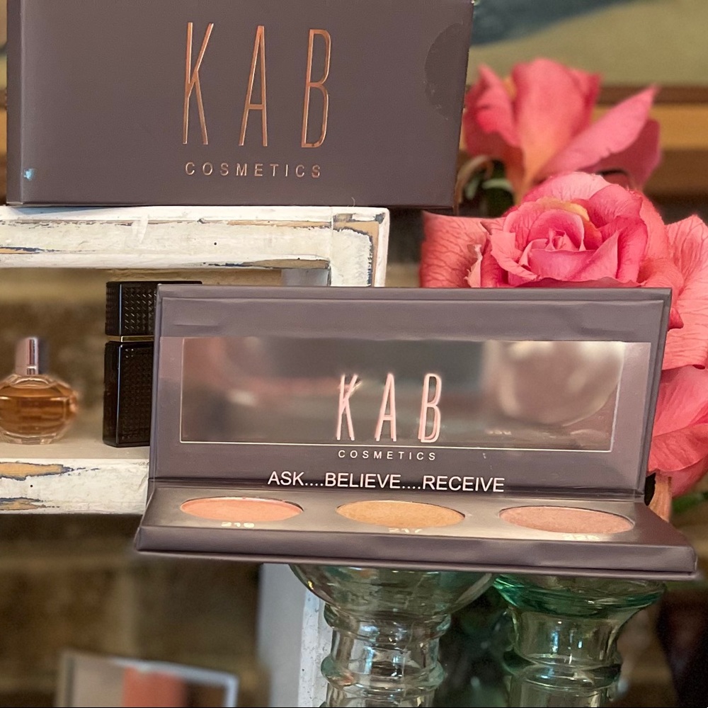 KAB Cosmetics Sugar Rush GlowMeUp Palette